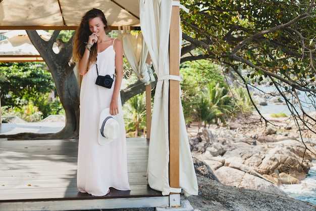 Stylish Beach Wedding Dresses for Your Perfect Coastal Celebration